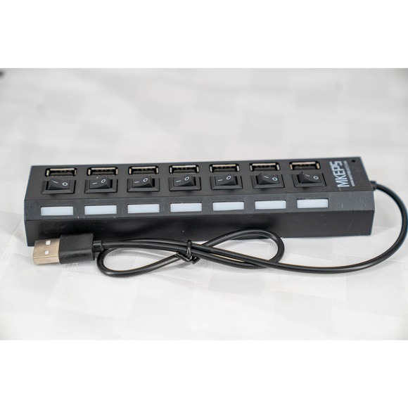 Switchable USB Hub - Picture 2 of 2